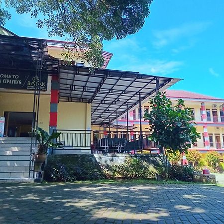 Ciguntur Bayak Hotel Bumdes Cipayung & Resort מראה חיצוני תמונה
