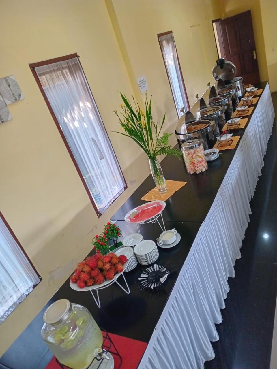 Ciguntur Bayak Hotel Bumdes Cipayung & Resort מראה חיצוני תמונה